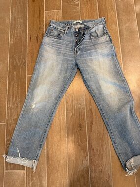 Women’s Moussy Blue Distressed Jeans